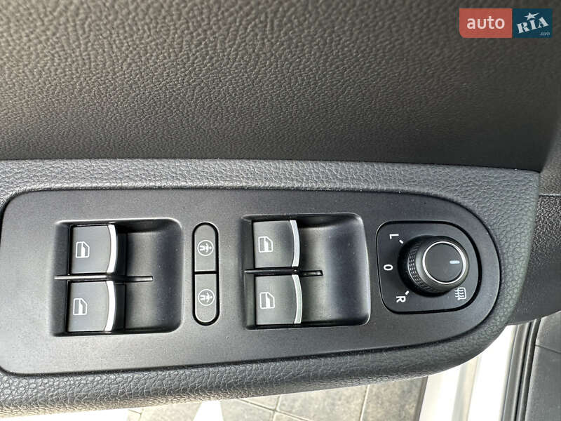 Минивэн Volkswagen Sharan 2017 в Луцке