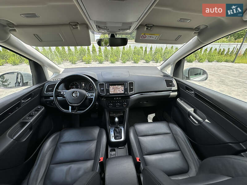 Минивэн Volkswagen Sharan 2017 в Луцке