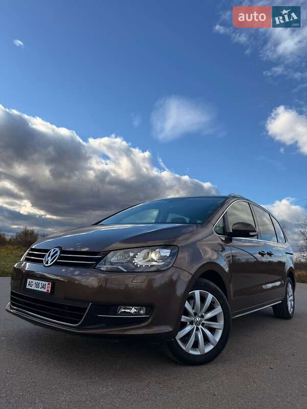 Минивэн Volkswagen Sharan 2012 в Стрые