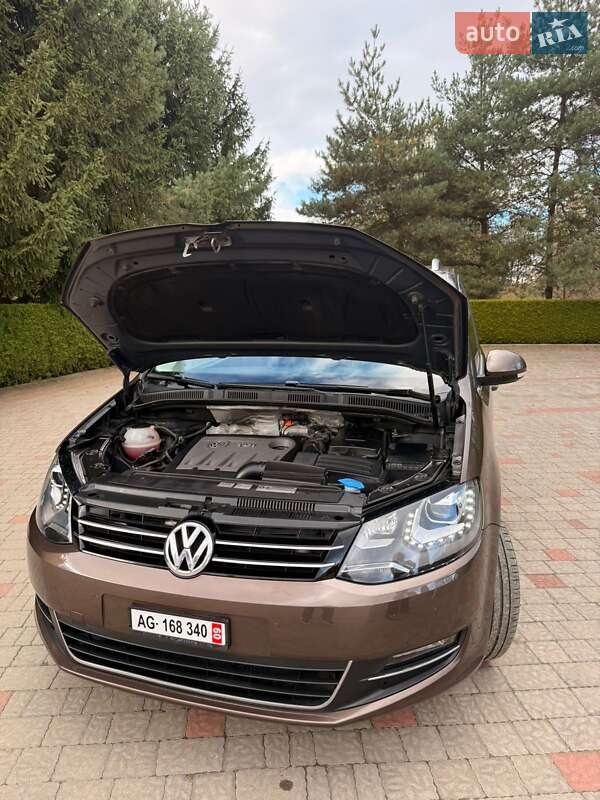 Минивэн Volkswagen Sharan 2012 в Стрые