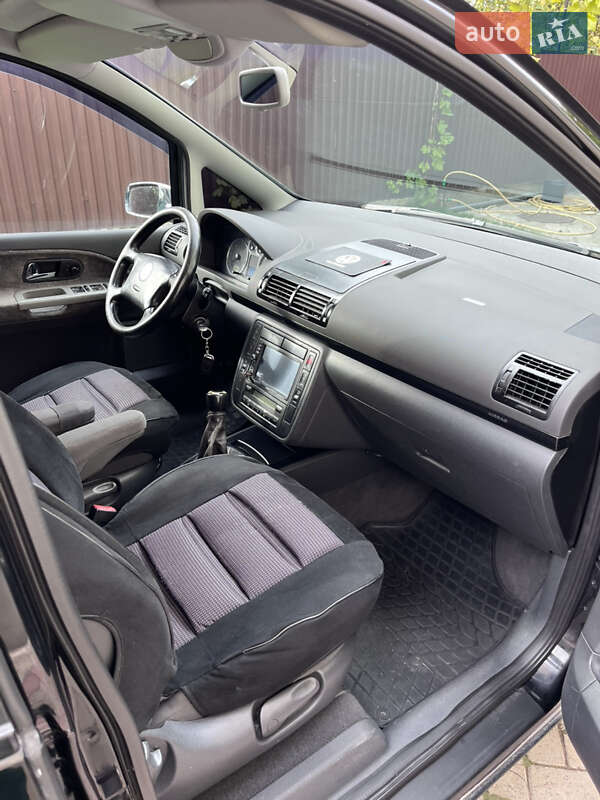 Минивэн Volkswagen Sharan 2003 в Шумске фото 6 Минивэн Volkswagen Sharan 2003 в Шумске