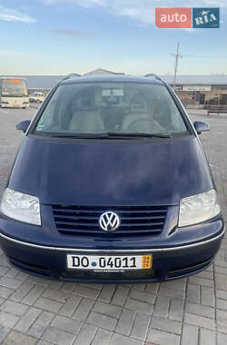 Минивэн Volkswagen Sharan 2008 в Житомире