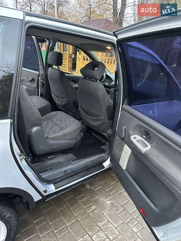 Минивэн Volkswagen Sharan 2001 в Вижнице