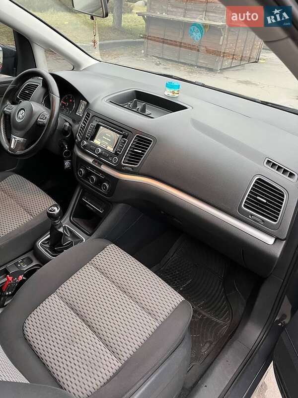 Минивэн Volkswagen Sharan 2011 в Шепетовке
