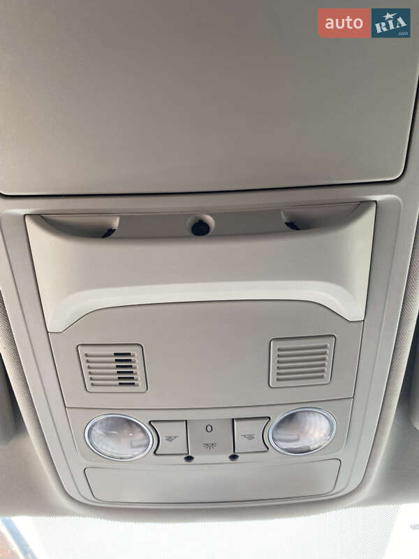 Минивэн Volkswagen Sharan 2011 в Доброславе фото 16 Минивэн Volkswagen Sharan 2011 в Доброславе