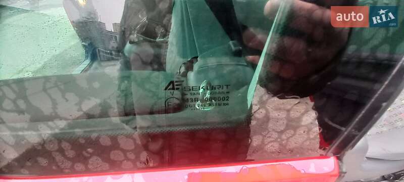 Минивэн Volkswagen Sharan 2001 в Хмельницком