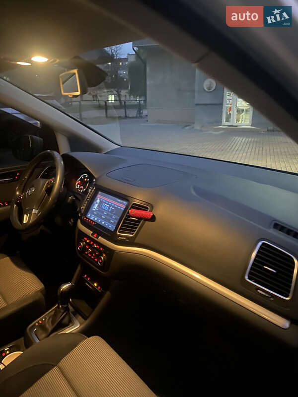 Минивэн Volkswagen Sharan 2011 в Тернополе