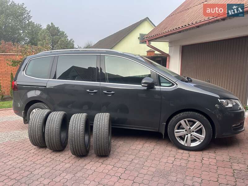 Минивэн Volkswagen Sharan 2017 в Ковеле