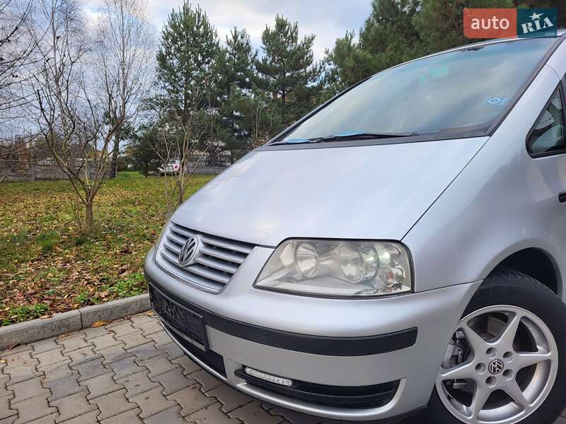 Мінівен Volkswagen Sharan 2004 в Хмельницькому