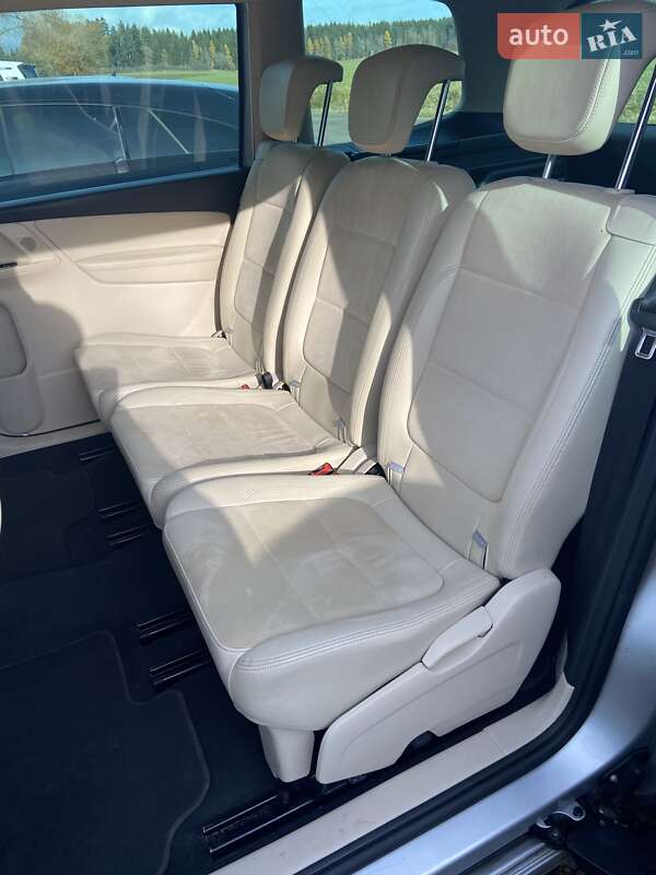 Минивэн Volkswagen Sharan 2012 в Хусте