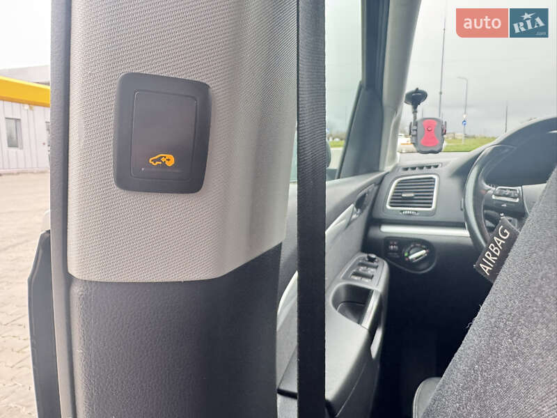 Минивэн Volkswagen Sharan 2015 в Горохове фото 36 Минивэн Volkswagen Sharan 2015 в Горохове