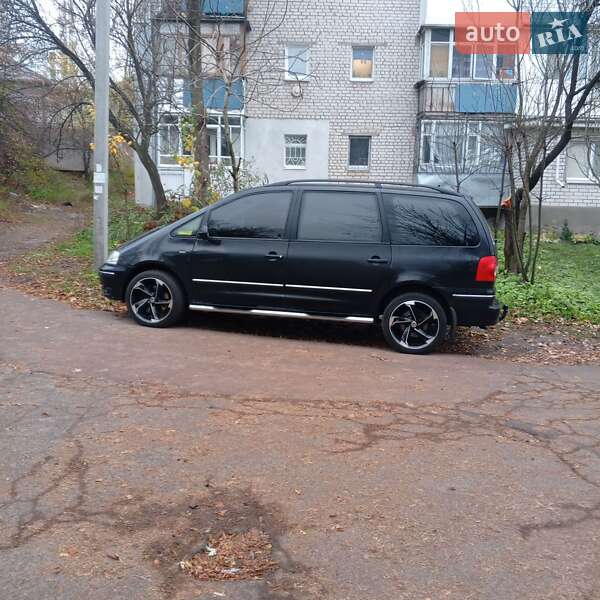 Минивэн Volkswagen Sharan 2005 в Житомире