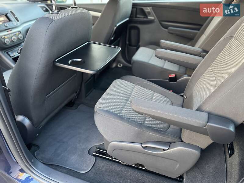 Минивэн Volkswagen Sharan 2015 в Сарнах