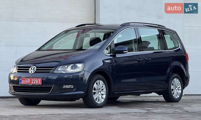 Минивэн Volkswagen Sharan 2015 в Сарнах