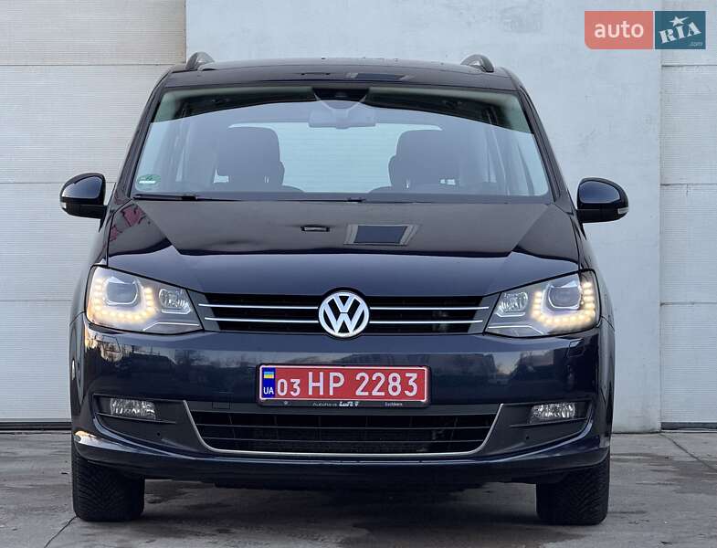 Минивэн Volkswagen Sharan 2015 в Сарнах