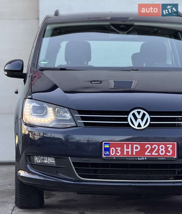 Минивэн Volkswagen Sharan 2015 в Сарнах