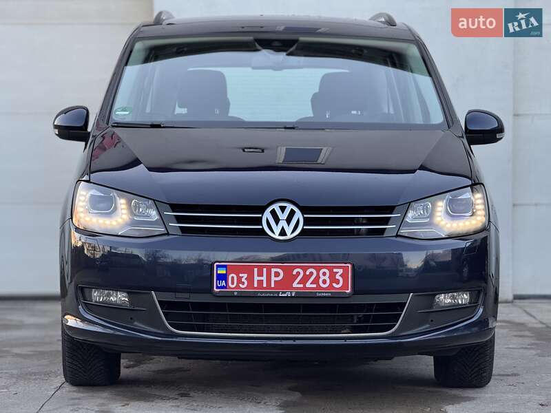 Минивэн Volkswagen Sharan 2015 в Сарнах