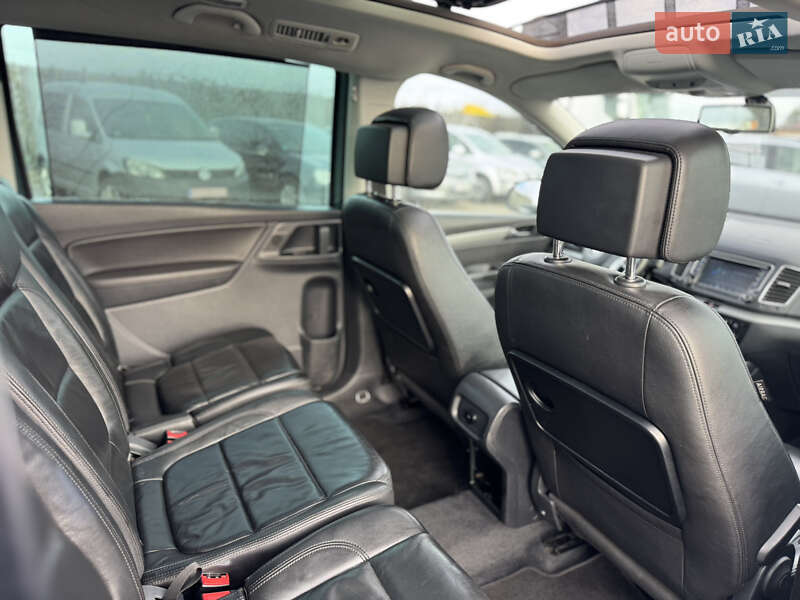 Минивэн Volkswagen Sharan 2015 в Сарнах