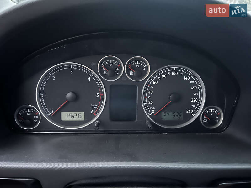 Мінівен Volkswagen Sharan 2001 в Чернівцях