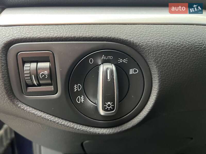 Минивэн Volkswagen Sharan 2014 в Киеве фото 14 Минивэн Volkswagen Sharan 2014 в Киеве