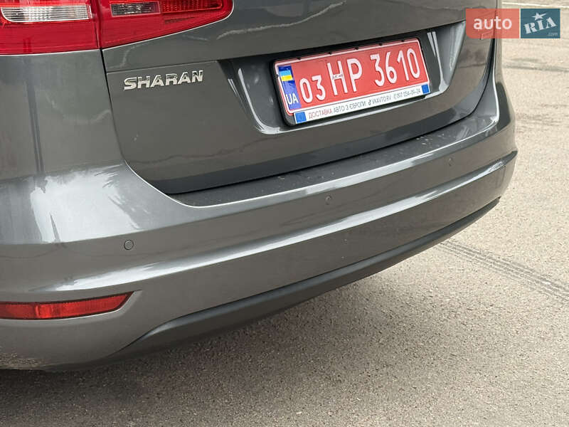 Минивэн Volkswagen Sharan 2012 в Ровно