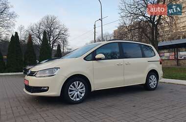 Минивэн Volkswagen Sharan 2018 в Киеве