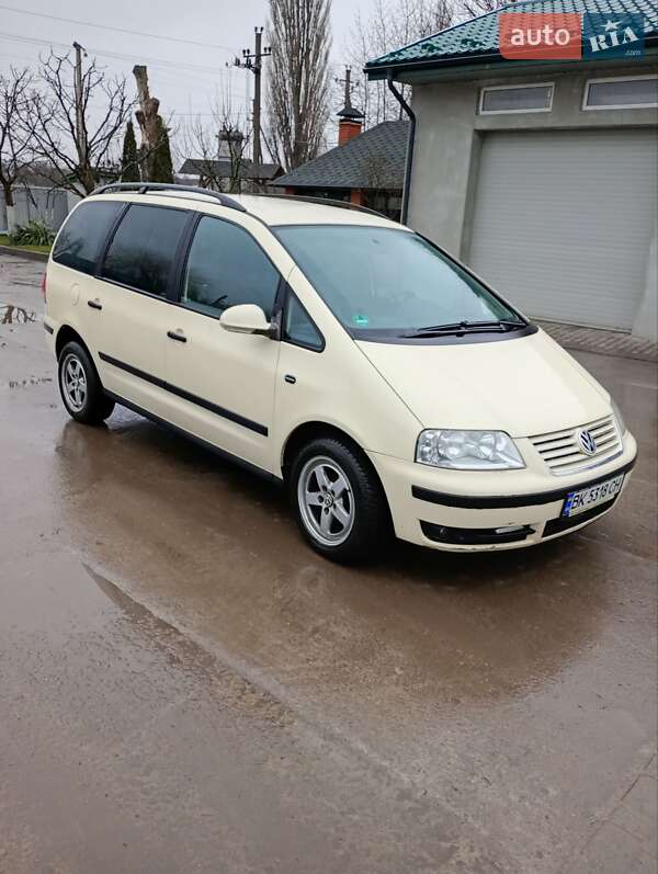 Мінівен Volkswagen Sharan 2007 в Теофіполі