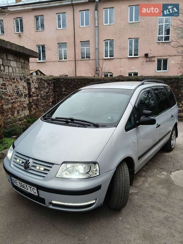 Мінівен Volkswagen Sharan 2002 в Кривому Розі фото 3 Мінівен Volkswagen Sharan 2002 в Кривому Розі