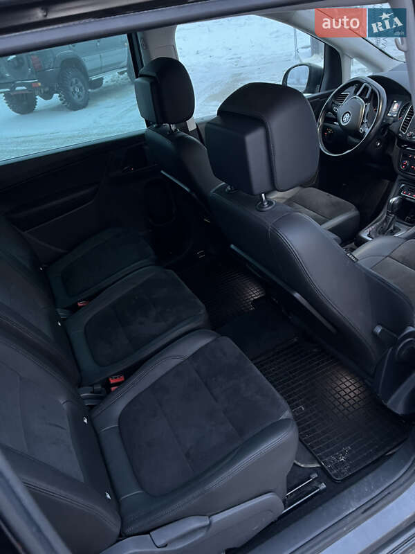 Минивэн Volkswagen Sharan 2020 в Черновцах