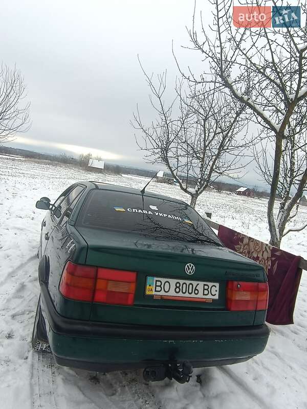 Минивэн Volkswagen Sharan 1995 в Сторожинце