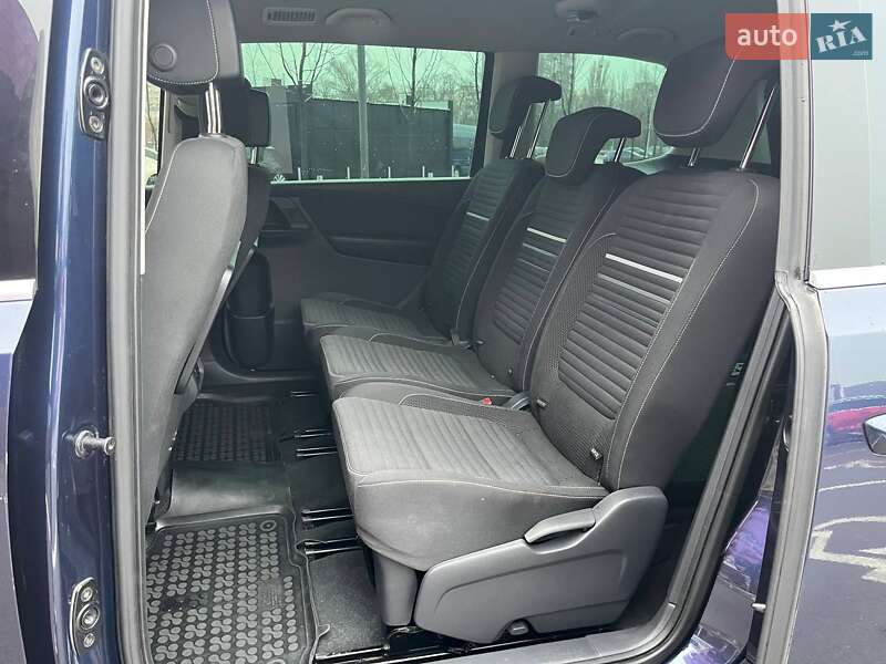 Мінівен Volkswagen Sharan 2014 в Києві