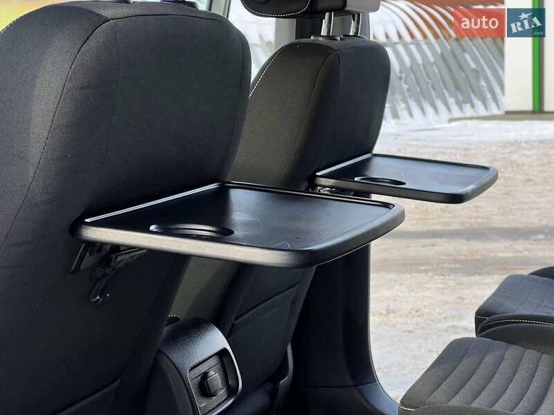 Мінівен Volkswagen Sharan 2016 в Житомирі