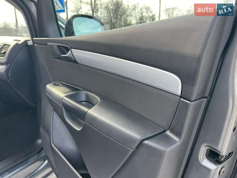 Мінівен Volkswagen Sharan 2016 в Житомирі