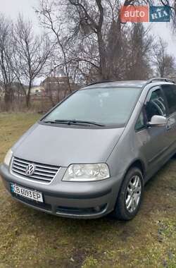 Мінівен Volkswagen Sharan 2004 в Києві