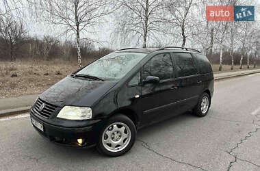 Минивэн Volkswagen Sharan 2003 в Запорожье