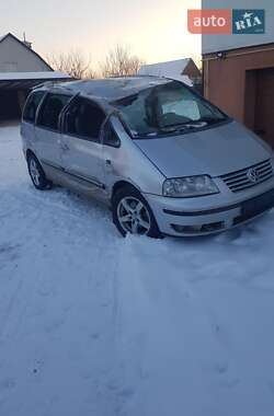 Минивэн Volkswagen Sharan 2009 в Ратным