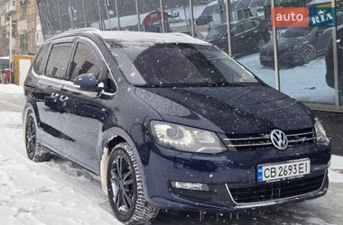 Минивэн Volkswagen Sharan 2014 в Киеве