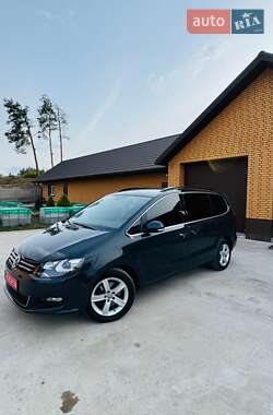 Минивэн Volkswagen Sharan 2012 в Березному