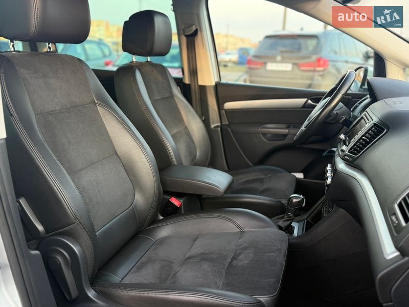 Минивэн Volkswagen Sharan 2014 в Ровно