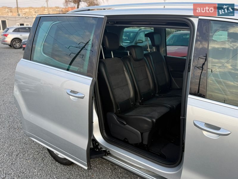 Минивэн Volkswagen Sharan 2014 в Ровно