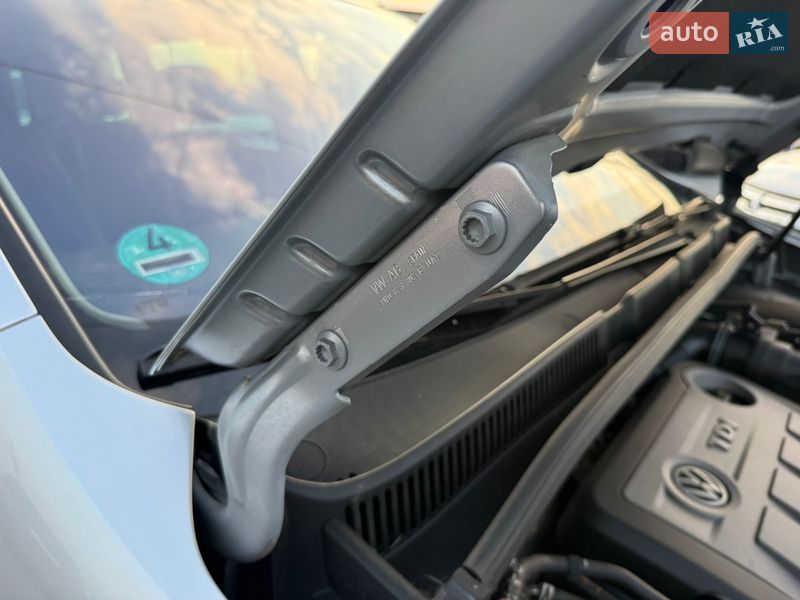 Минивэн Volkswagen Sharan 2014 в Ровно