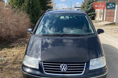 Минивэн Volkswagen Sharan 2005 в Киеве
