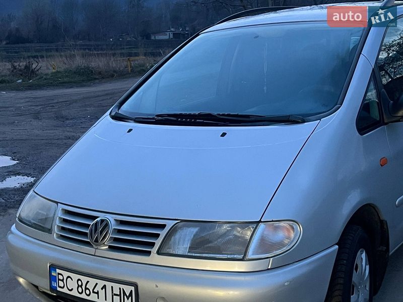 Минивэн Volkswagen Sharan 1997 в Жовкве