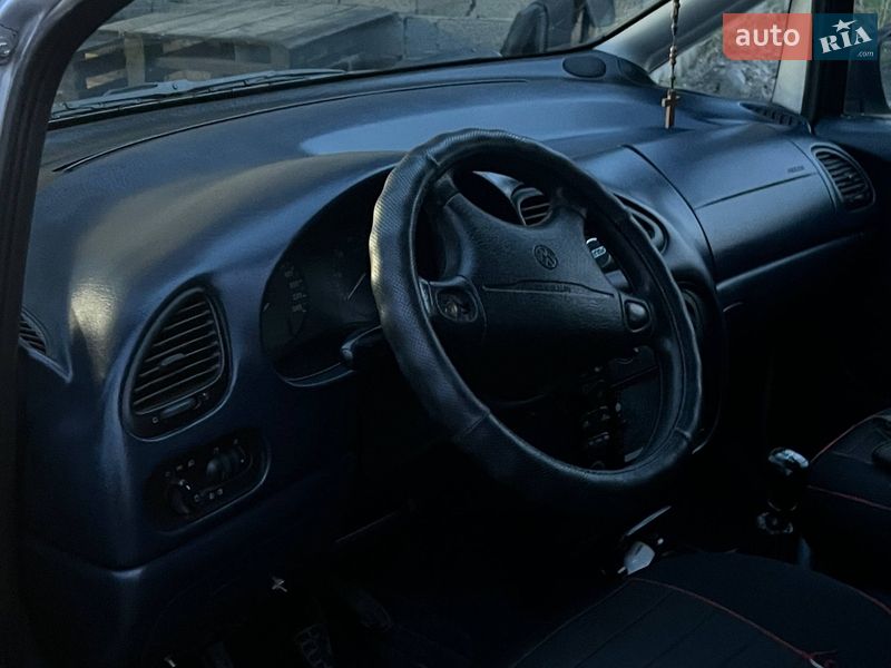 Минивэн Volkswagen Sharan 1997 в Жовкве