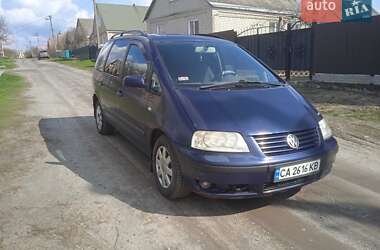 Минивэн Volkswagen Sharan 2001 в Лысянке