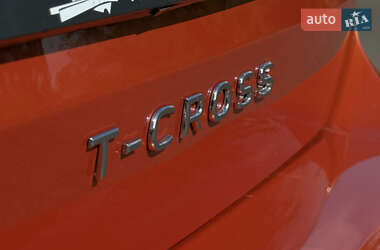 Внедорожник / Кроссовер Volkswagen T-Cross 2021 в 