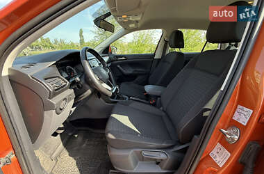 Внедорожник / Кроссовер Volkswagen T-Cross 2021 в 