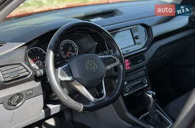 Внедорожник / Кроссовер Volkswagen T-Cross 2021 в 