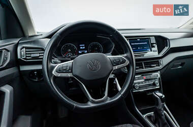Позашляховик / Кросовер Volkswagen T-Cross 2020 в 