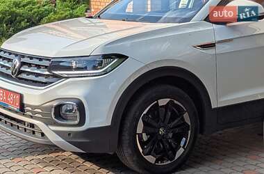 Внедорожник / Кроссовер Volkswagen T-Cross 2024 в 